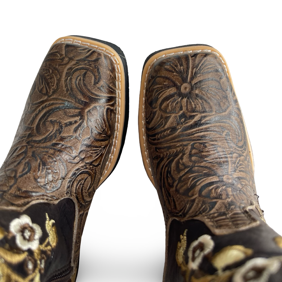 BOTA NIÑA MIRO 005